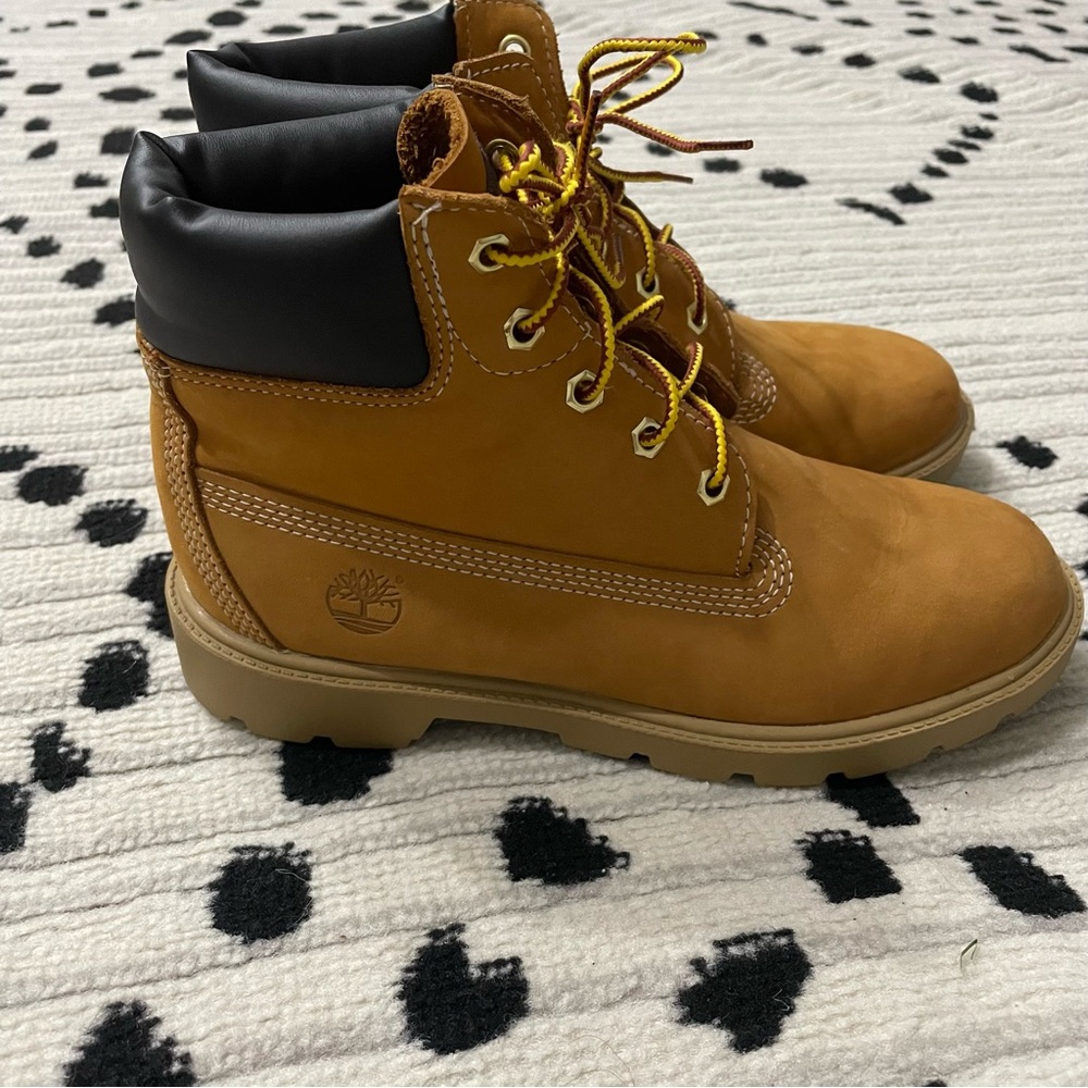 Timberland Classic, Big Boys, Waterproof, Premium Nubuck Boots
